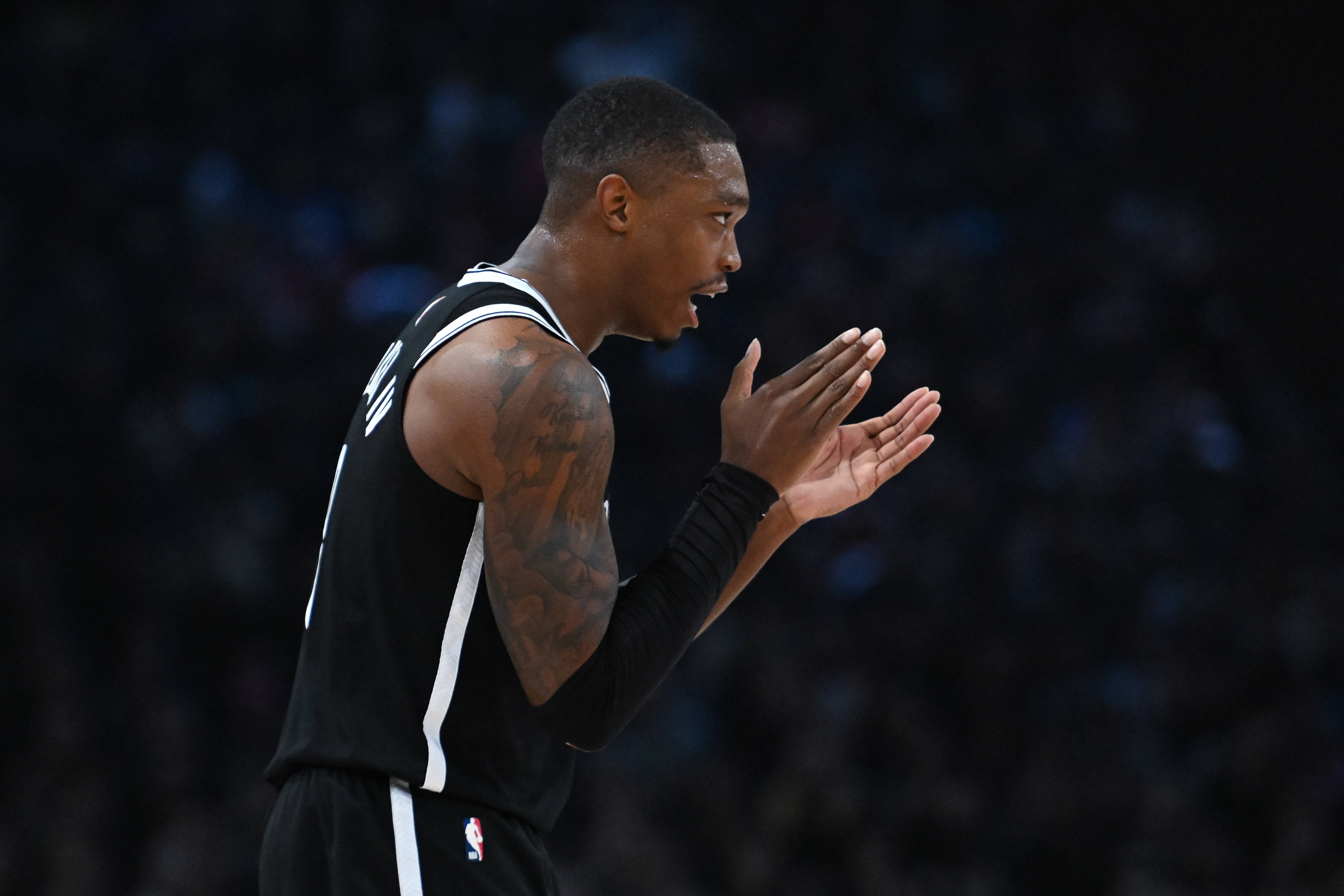  合同包含NBA買(mǎi)斷條款！薪資專家：買(mǎi)斷市場(chǎng)需密切關(guān)注朗尼-沃克