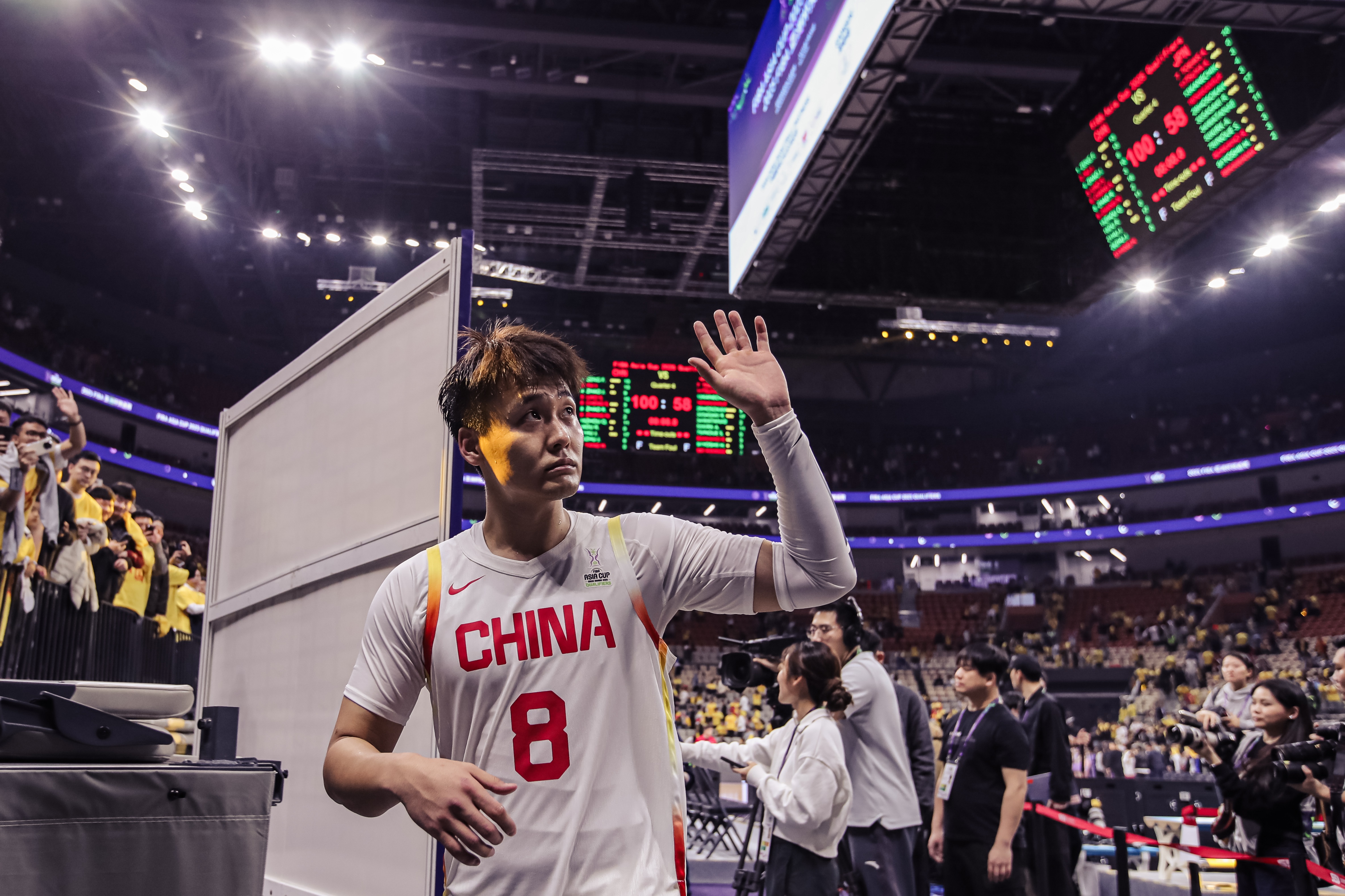  奠定基調(diào)！趙睿三分4中3攻下15+5+5 次節(jié)連得10分帶隊(duì)拉開分差